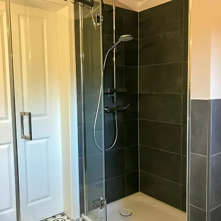 בית נופש Charming Near The Wadden Sea *